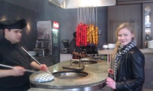 Rosa from Finland in Masala Restaurant in Wroclaw where she started working as a waitress.The 1st day she gets to know for the 1st time how to make Indian bread - Naan!